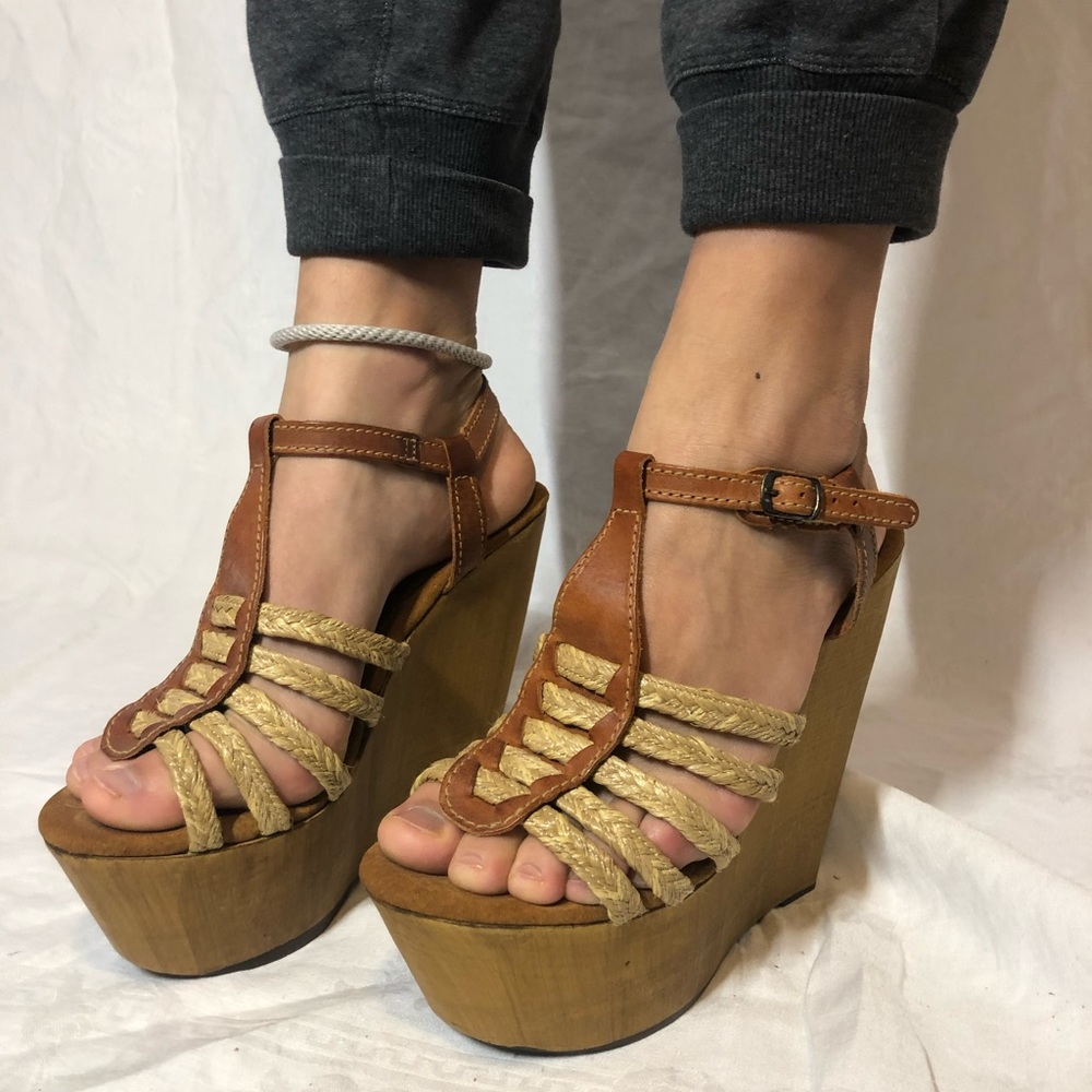 Sbicca Wedges - Picture 2 of 2